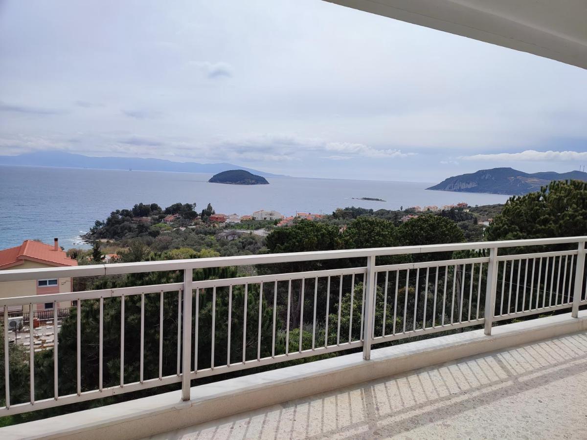 Thea Court Clio & Erato Apartments Palaiontsiflikion Ngoại thất bức ảnh
